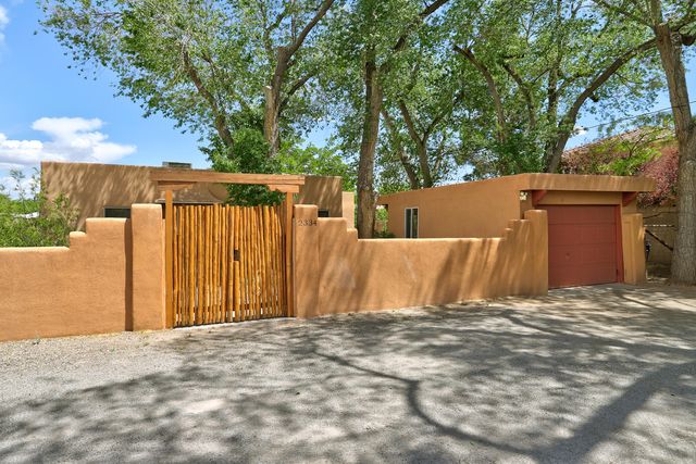 2334 Rio Grande Blvd NW, Albuquerque, NM 87104