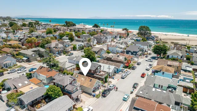 216 Cypress Ave, Santa Cruz, CA 95062