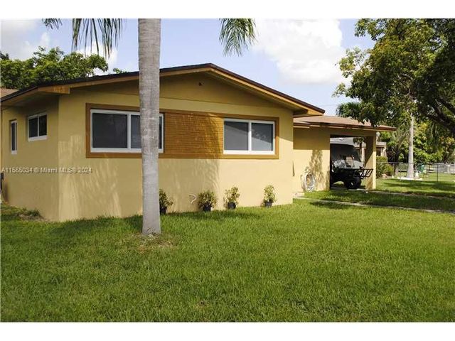 9610 Memorial Rd, Cutler Bay, FL 33157