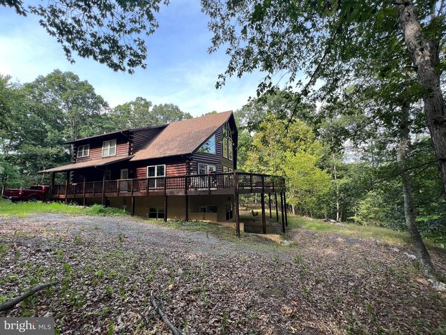 Gaither Rd, Great cacapon, WV 25422