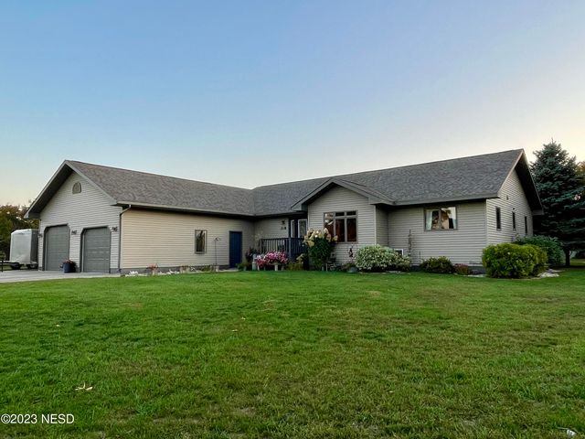 318 Gause Ave, Milbank, SD 57252
