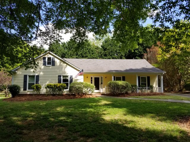 9129 Essen Ln, Charlotte, NC 28210