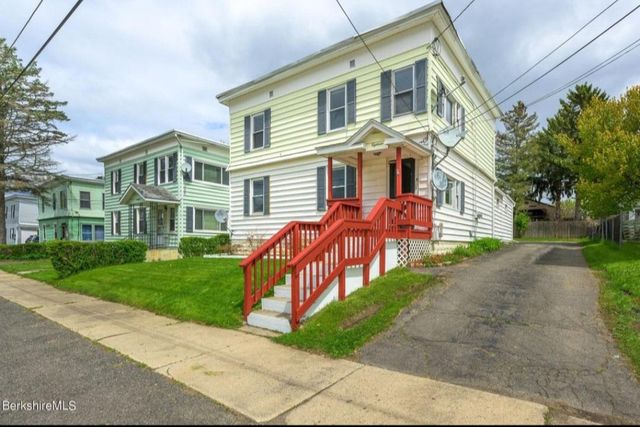 18 Pacific St   #A, Pittsfield, MA 01201