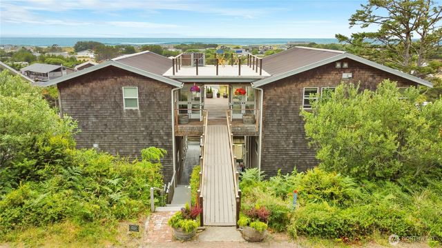 35302 I Place, Ocean Park, WA 98640