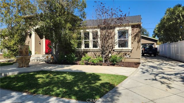 3734 Charlemagne Ave, Long Beach, CA 90808