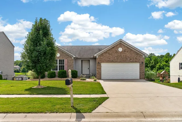25626 Hearthstone Dr, Brookville, IN 47012