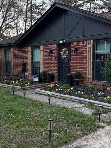 1137 Greenview Rd, Collierville, TN 38017