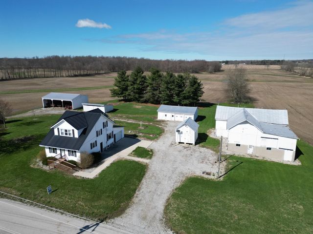1052 County Road 194, Mount Vernon, OH 43050