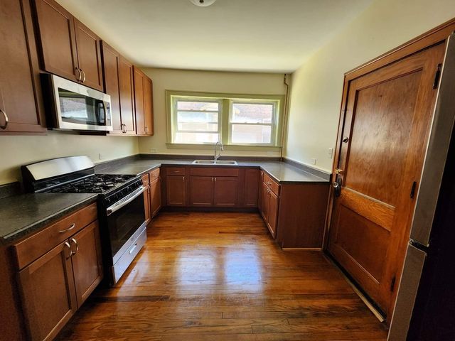 8419 S  Baltimore Ave #1N, Chicago, IL 60617