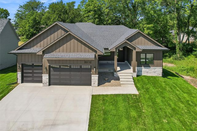 5312 173rd St, Urbandale, IA 50263