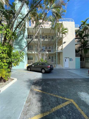 1755 Washington Ave #3B, Miami Beach, FL 33139