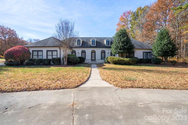 500 Channing Cir NW, Concord, NC 28027