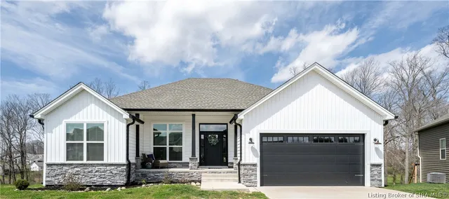6019 Crestview Lane, Georgetown, IN 47122