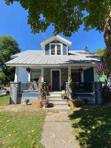 25 State St, Canton, NY 13617