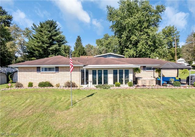 400 Taylor Ave, Wellsville, OH 43968