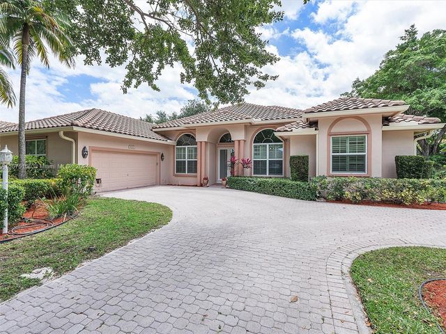 8536 NW 45th St, Coral Springs, FL 33065