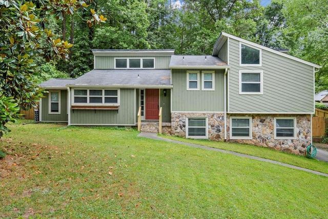 2911 Country Ln NW, Kennesaw, GA 30152