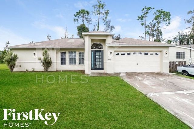 8409 Cypress Dr S, Fort Myers, FL 33967