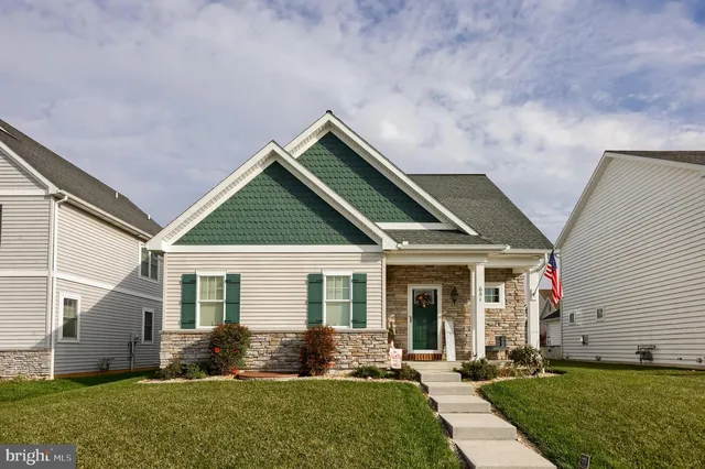 651 Chiswell Pl, Lancaster, PA 17601