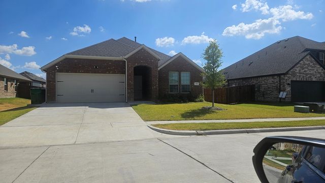 303 Spirehaven Dr, Fate, TX 75087