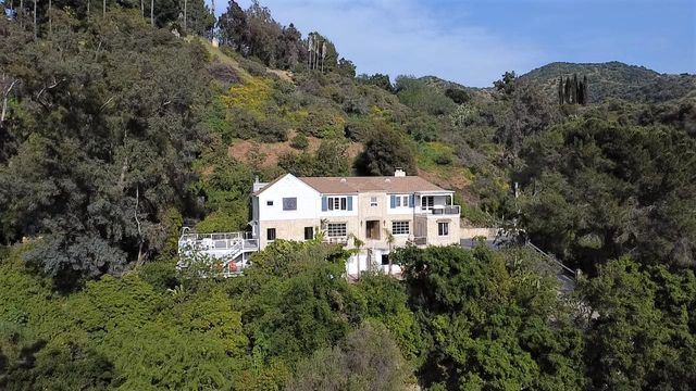 2400 Benedict Canyon Dr, Beverly Hills, CA 90210