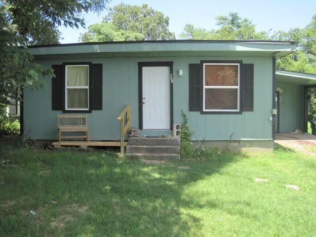 708 W  14th St, Russellville, AR 72801