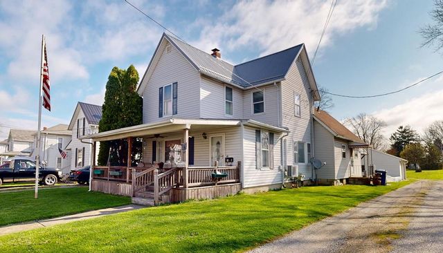 41 Sharon St, Shelby, OH 44875