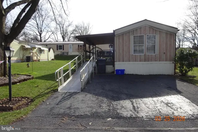 Westport Dr, Shippensburg, PA 17257