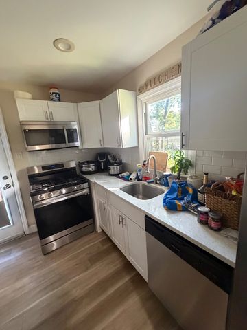 408 Apple Rd, Egg Harbor, NJ 08215