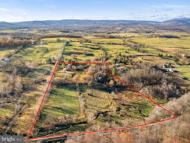 3383 & 3393 Lost Corner Rd, Delaplane, VA 20144