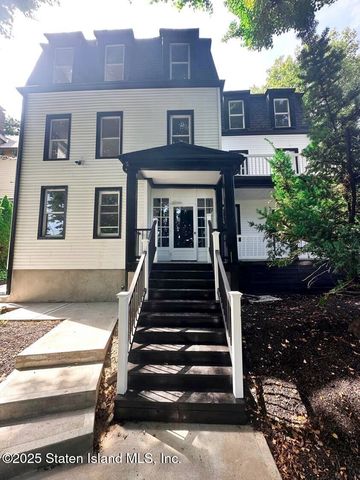212 Saint Pauls Ave, Staten Island, NY 10304