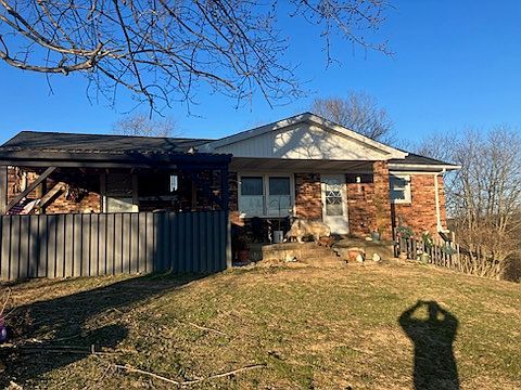 1747 Frogtown Rd, Sadieville, KY 40370