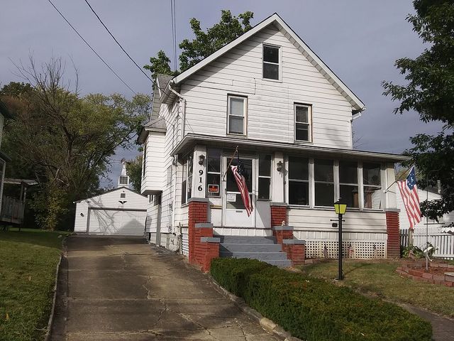 916 W  Park Ave, Niles, OH 44446