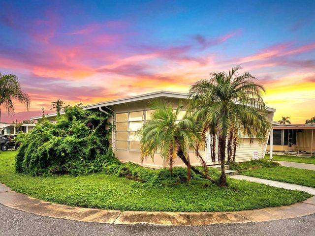 2505 E  Bay Dr #88, Largo, FL 33771