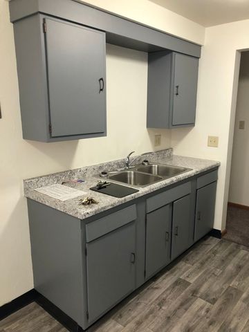1287 Shawano Ave #3, Green Bay, WI 54303