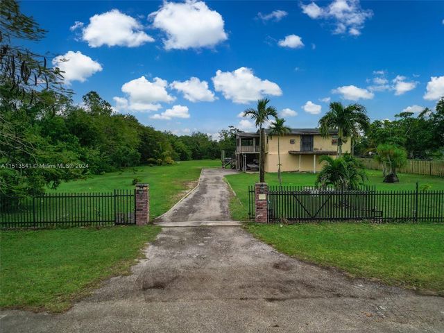 38925 SW 209th Ave, Homestead, FL 33034