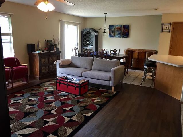117 Fox Run Pl #A, Lowell, AR 72745