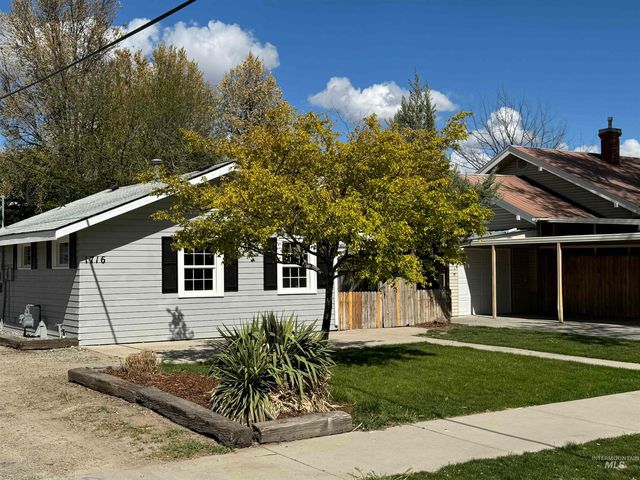 1716 3rd St S, Nampa, ID 83651