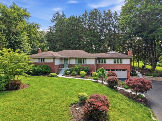 111 Cedar Dr, Mcmurray, PA 15317