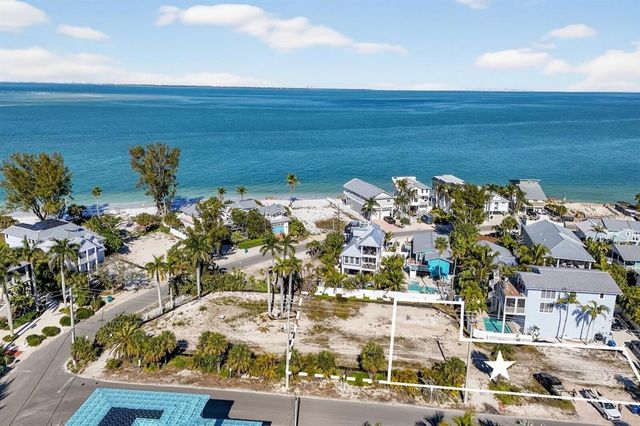 812 N  Bay Blvd #3, Anna Maria, FL 34216