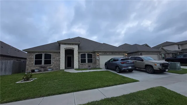 8025 Calma St, Corpus Christi, TX 78414