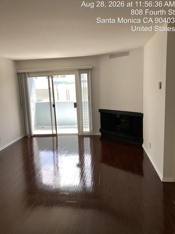 808 4th St #2B-2Ba, Santa Monica, CA 90403