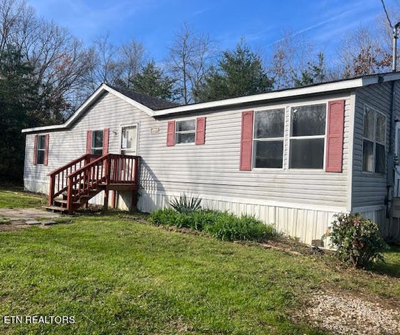 345 N  Wooddale Rd, Strawberry Plains, TN 37871