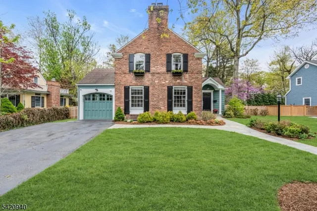 14 John Street, Chatham, NJ 07928