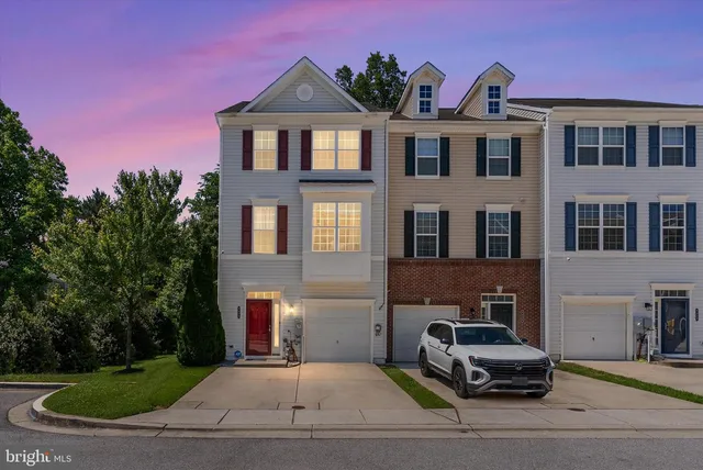 8428 Meadowlark Ln, Severn, MD 21144