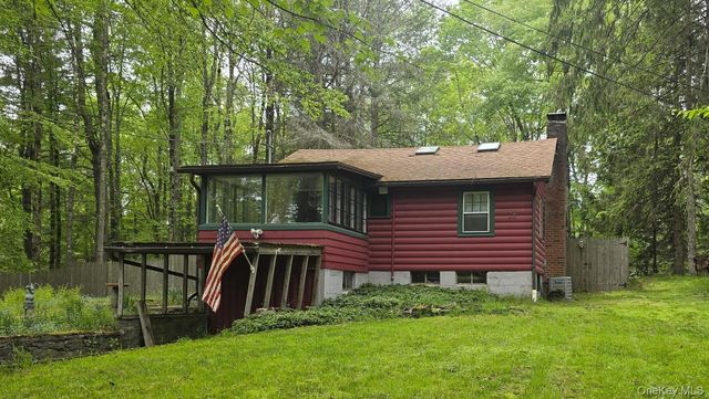 26 Ballard Road, Mongaup Valley, NY 12762