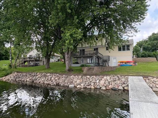 6825 N  Shore Dr, Greenfield, MN 55373