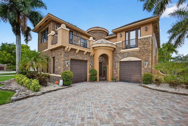 3501 Collonade Dr, Wellington, FL 33449