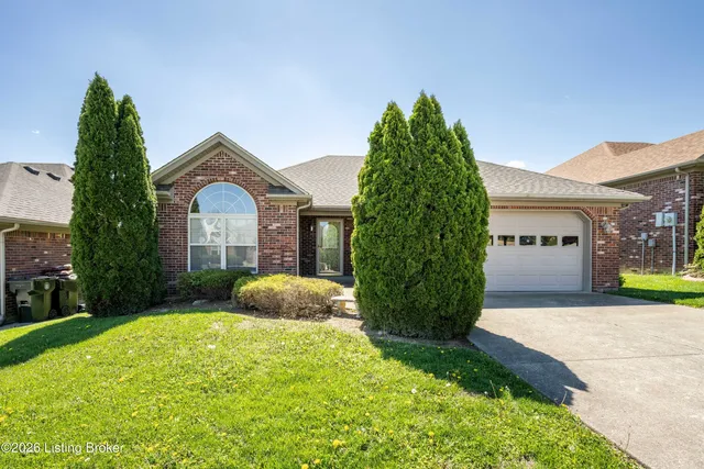 3035 Barrington Ct, New Albany, IN 47150