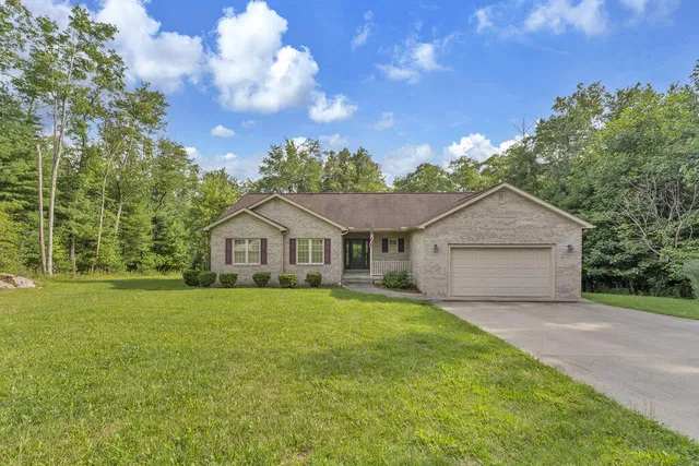 1427 Maxwell Hill Rd, Beckley, WV 25801